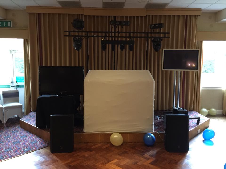  Pro LED DJ Booth
